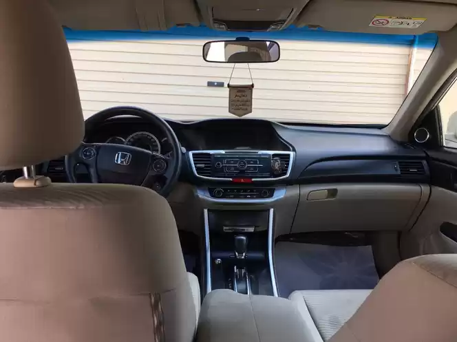 استفاده شده Honda Accord برای فروش که در دوحه #5148 - 1  image 